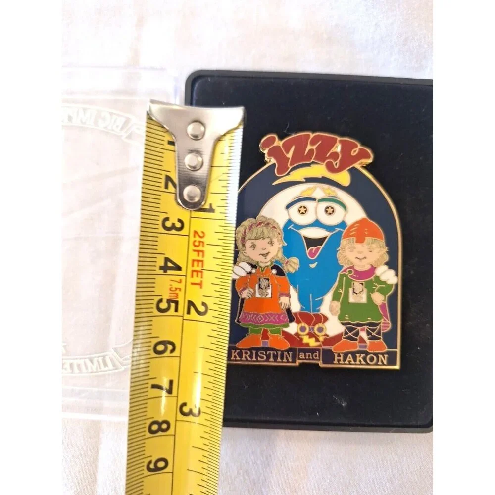 Atlanta 1996 Olympics Izzy Pin Kristin & Hakon Official Limited Edition - Picture 5 of 10